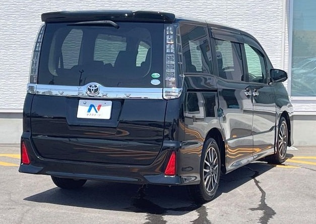 Toyota Voxy 2016 ST#0357 - Image 13