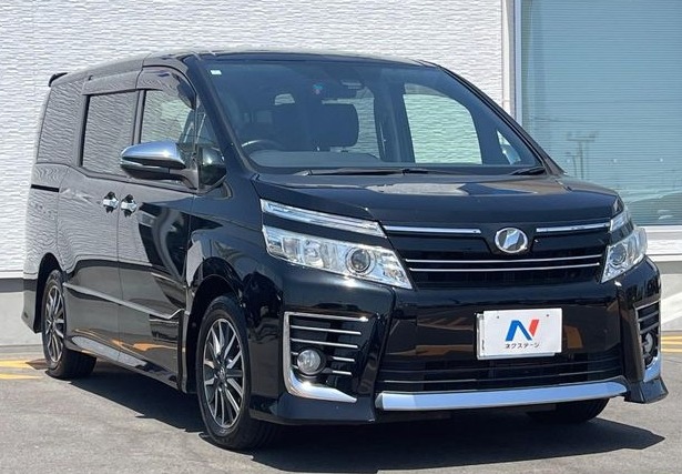 Toyota Voxy 2016 ST#0357