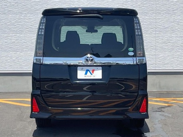 Toyota Voxy 2016 ST#0357 - Image 11